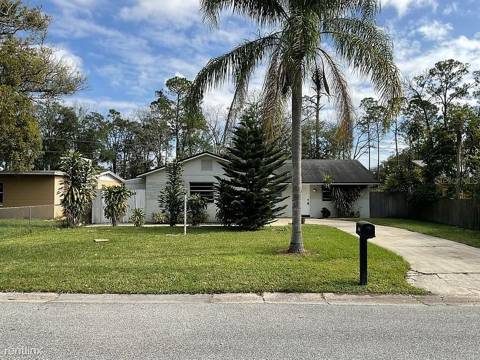 1st image of 2831 Grove Dr
