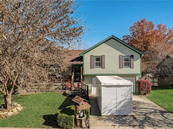 1701 Patricia Dr, Kearney, MO 64060