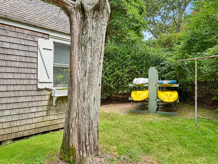 3 Shelter Island Ave — Photo 10