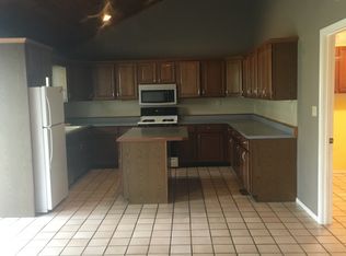 12463 N Sparrow Ln, Mount Vernon, IL 62864