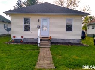813 S 14th St, Herrin, IL 62948