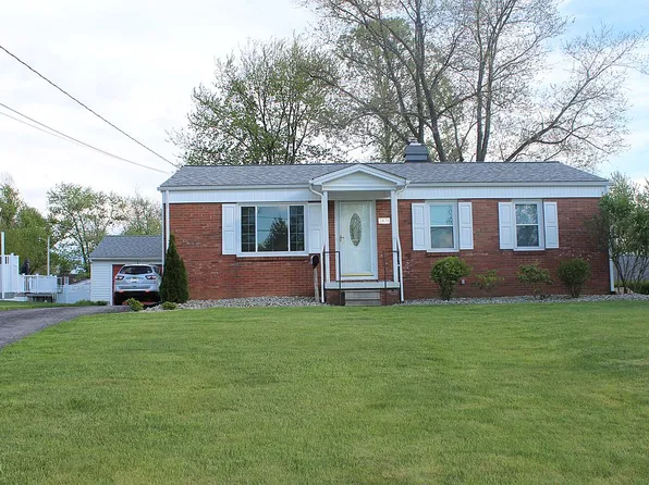 2478 Beech St, Girard, OH 44420