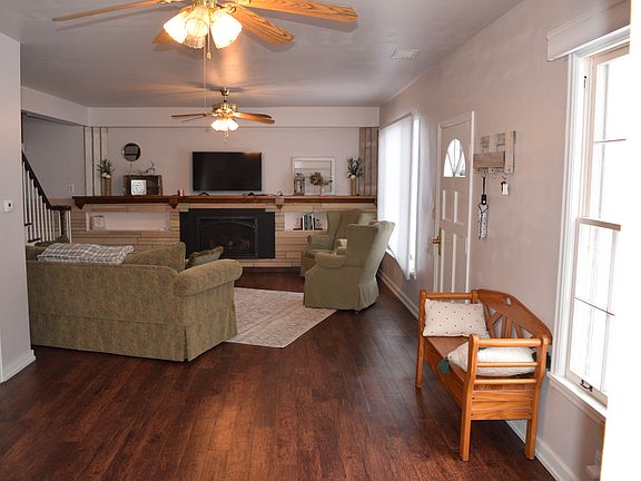 Family Room 1