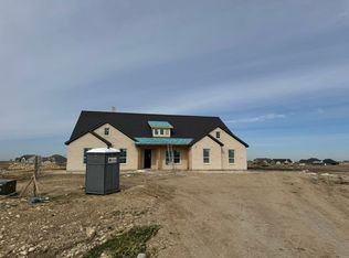 2213 Continent Ct, Krum, TX 76249