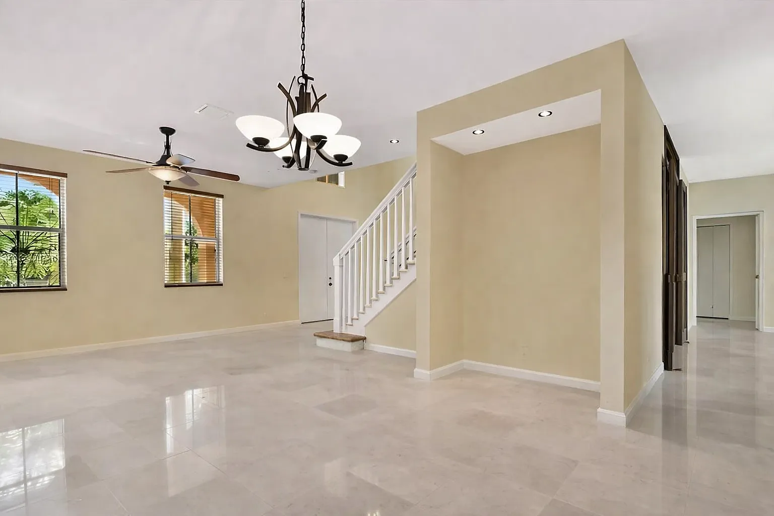 1319 Croton Ct — Photo 4
