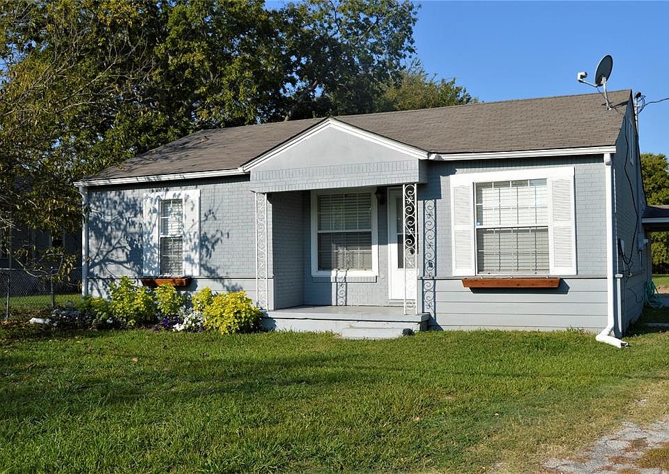 1st image of 404 McBride St