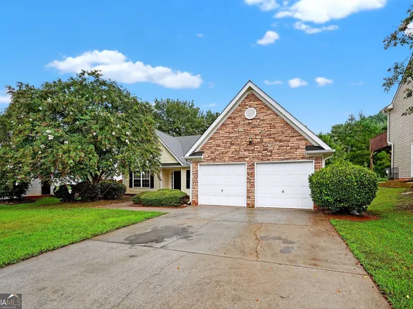 240 Berkley Dr, Villa Rica, GA 30180