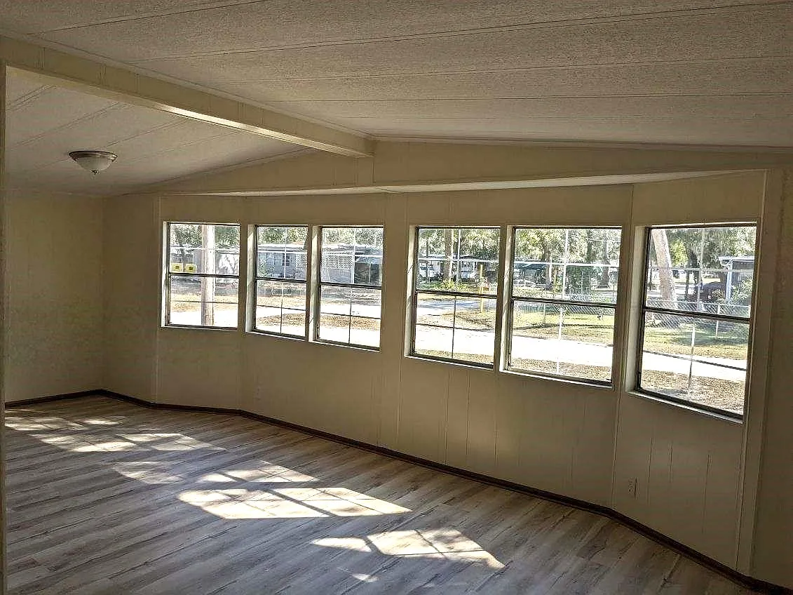 3 bed, 1500 sqft, $1,300 — Photo 4
