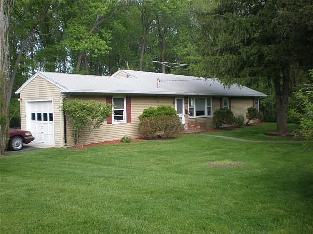 Great ranch on dead end street