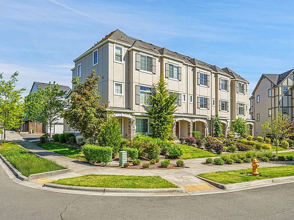 Townhouse Ernst St. x Marianna St.