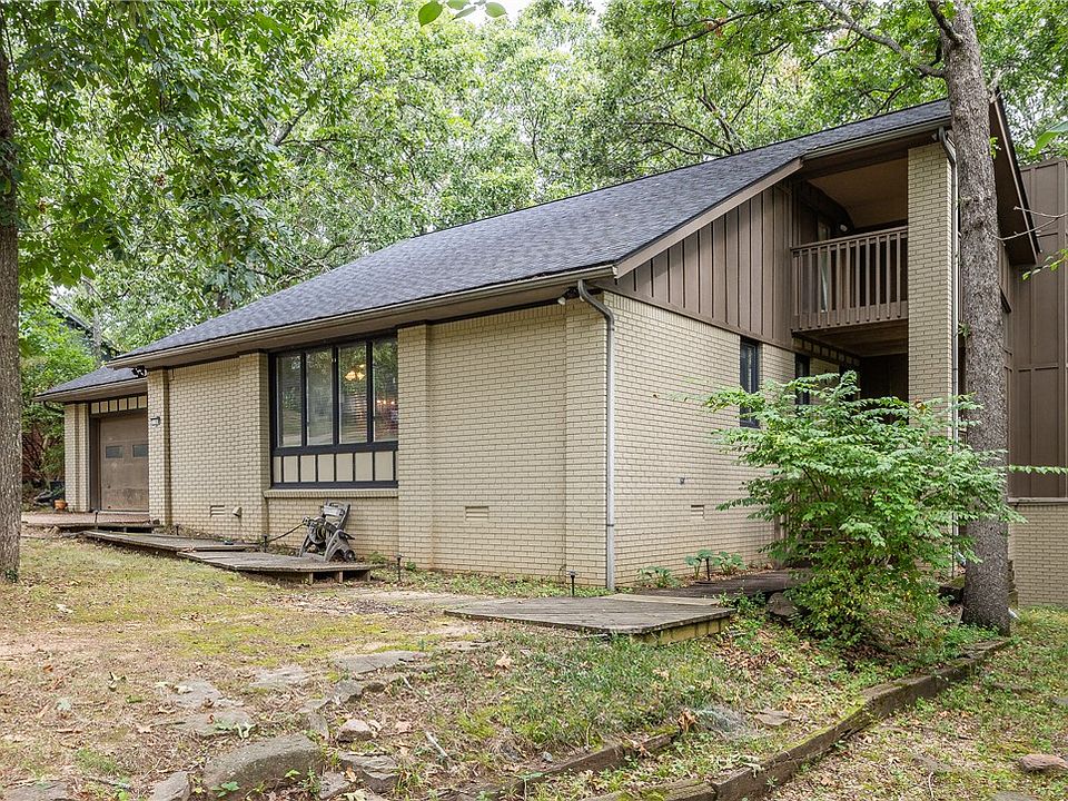 1st image of 1168 E Oaks Manor Dr