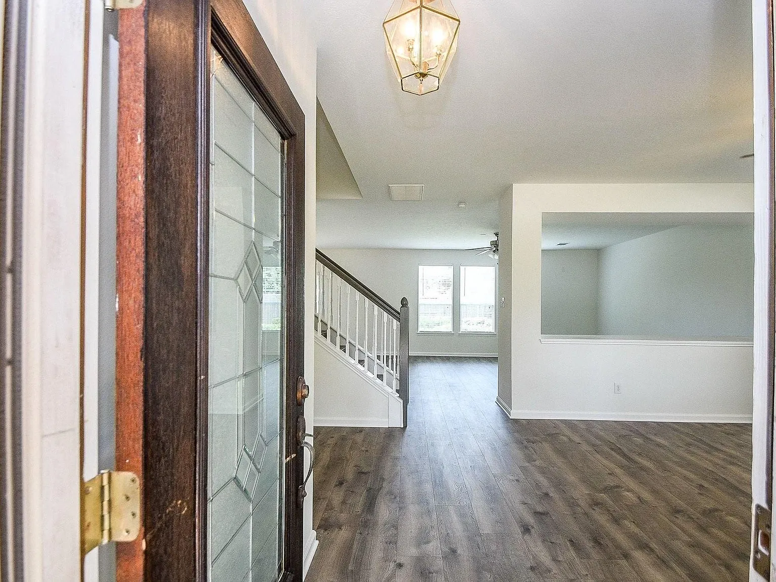 3 bed, 2.5 bath, 2591 sqft, $2,700 — Photo 4