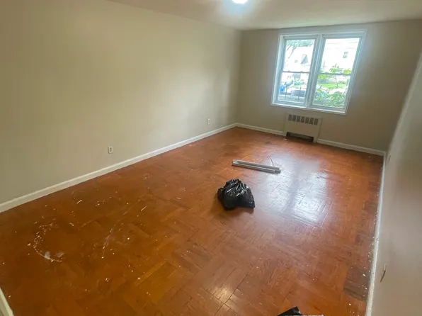 103 Chancellor Ave, Newark, NJ