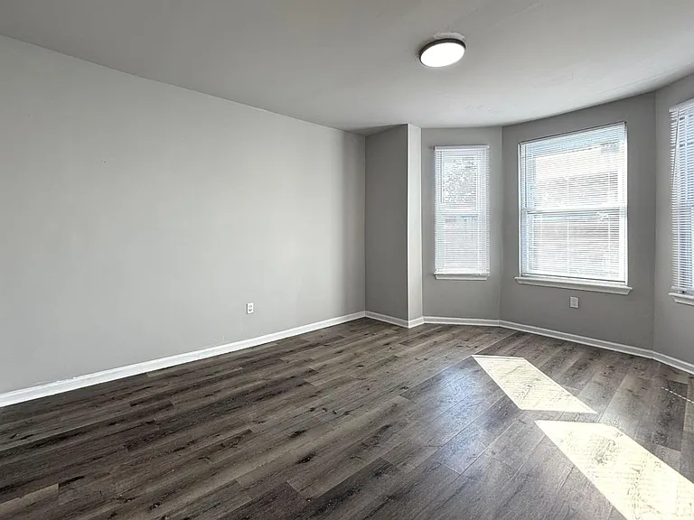 5820 Belmar St — Photo 6