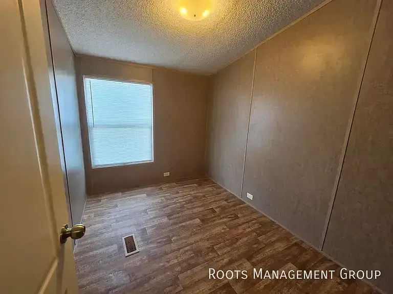 320 Rae St #40 — Photo 10
