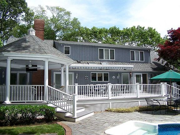 3rd image of 50 King Arthurs Ct N