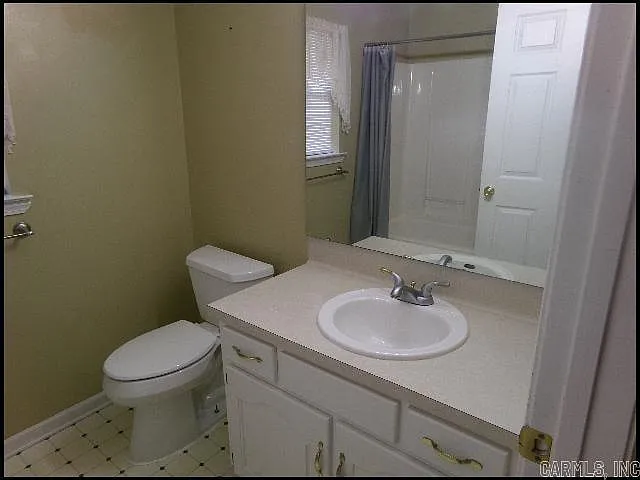 1024 Colonial Dr — Photo 20