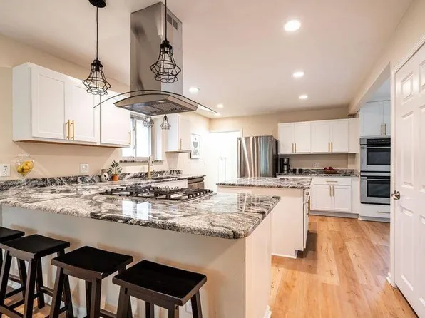 8614 West Lancaster AVENUE, Milwaukee, WI 53225
