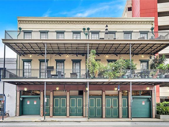 3rd image of 633 Tchoupitoulas St APT 1