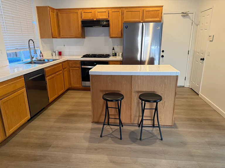 Indian Creek Pl — Photo 5
