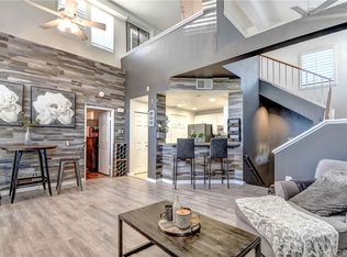 390 Via Lugano UNIT 202, Corona, CA 92879