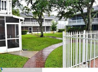 7552 Stirling Rd APT 110, Hollywood, FL 33024