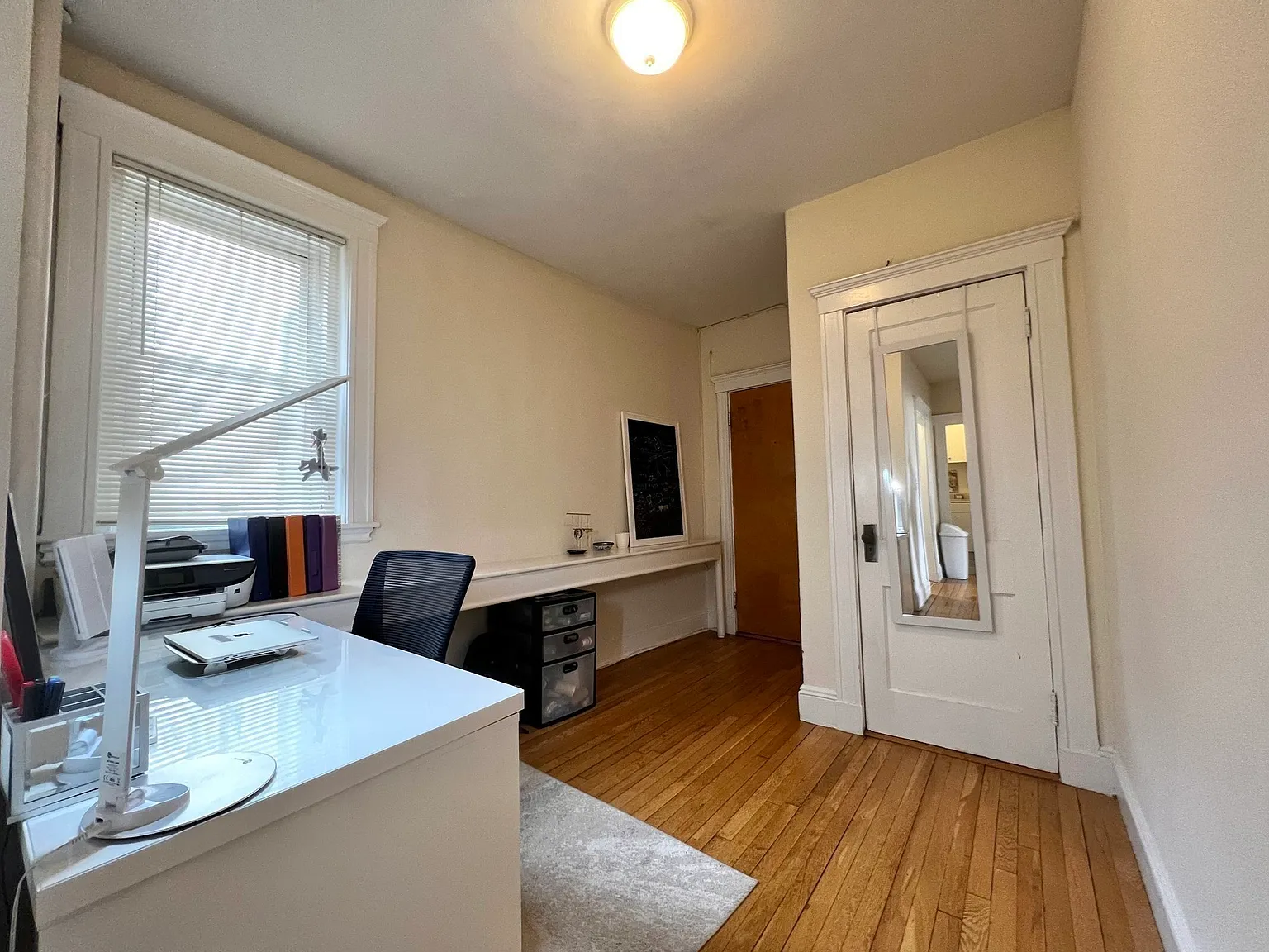 Studio, 450 sqft, $2,500 — Photo 4