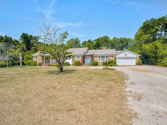 4th image of 919 Wildwood Rd