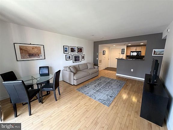 3rd image of 3883 Connecticut Ave NW APT 212