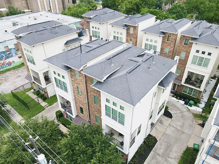3408 La Branch St #B — Photo 26