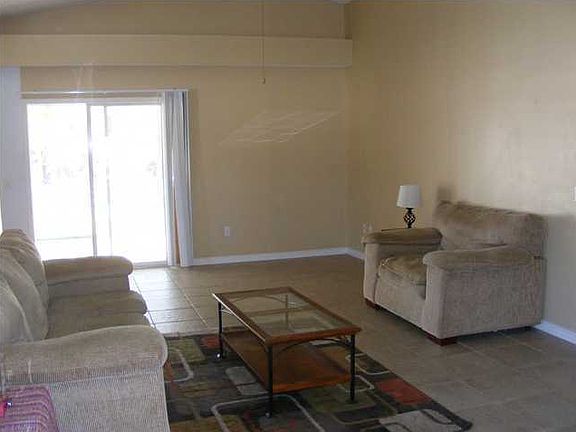 2nd image of 1960 Reserve Blvd