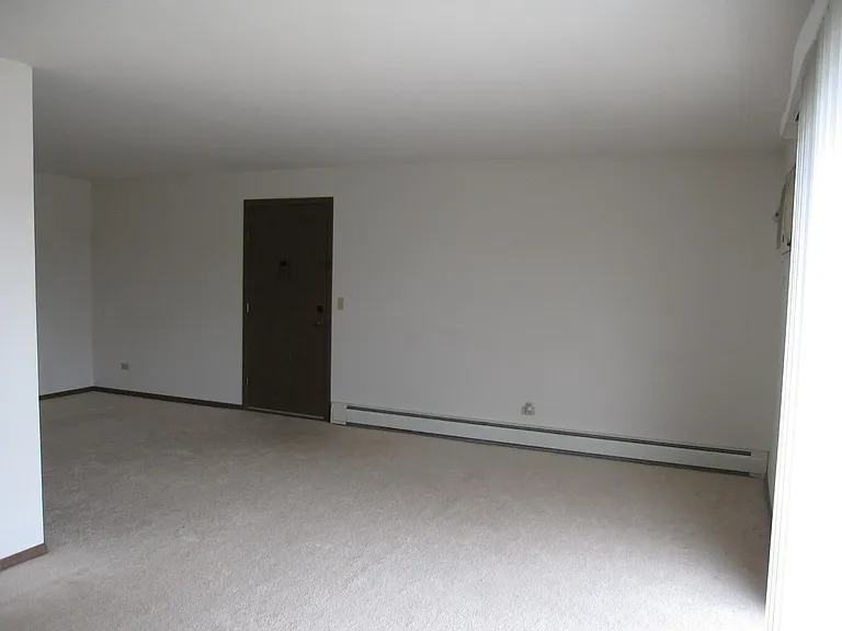 428 Cavalier Ct #4 — Photo 6