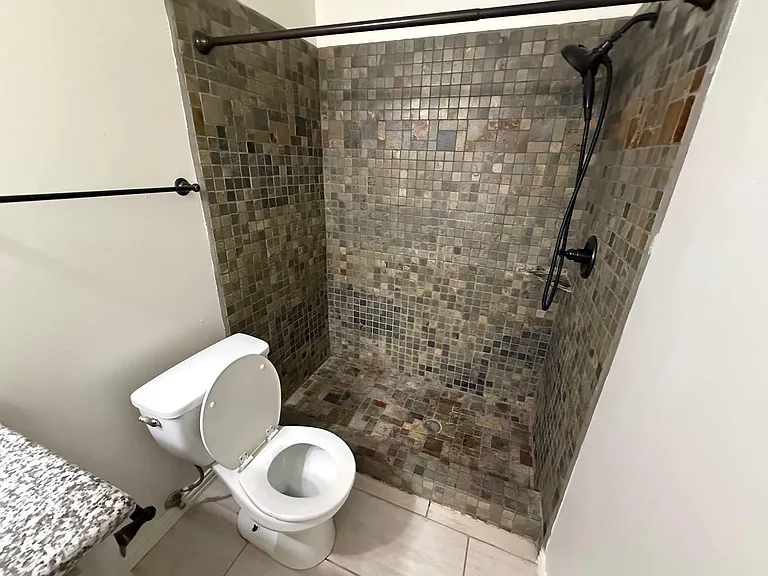 646 Fair Oak Dr — Photo 25