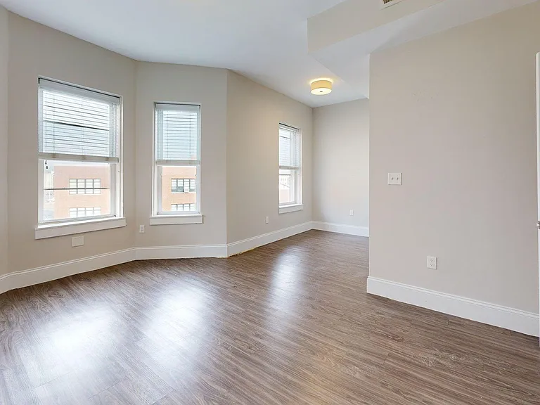 133 Paris St #1 — Photo 17