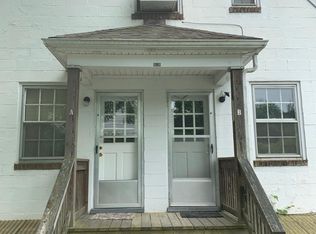 919 W Osborn Rd #B, Farmville, VA 23901