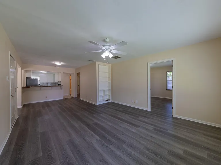 4710 Glenmont St — Photo 5