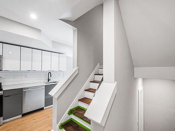 2nd image of 1721 N 25th St APT 3