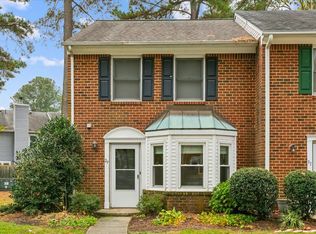 29 Corwin Cir, Hampton, VA 23666
