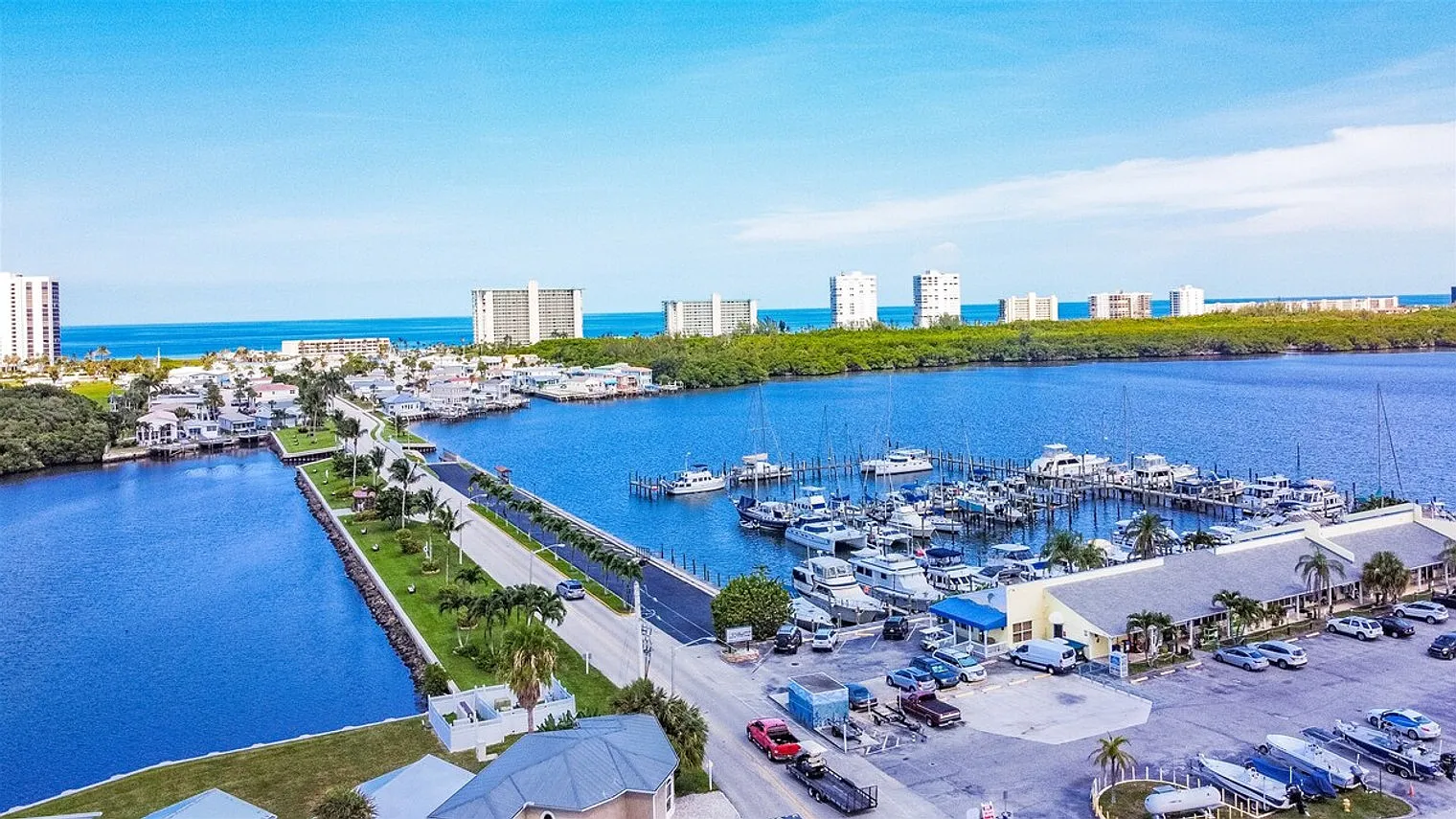 2 bed, 1.0 bath, $4,662 — Photo 3
