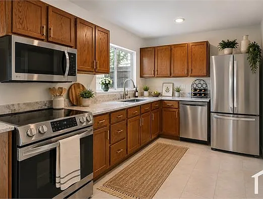 6223 Valley Pawn — Photo 6