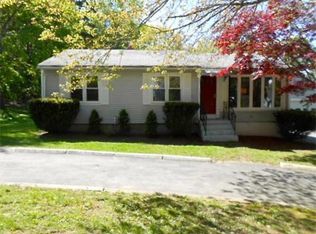 7 Battey Dr, Smithfield, RI 02828