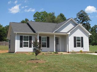 136 Swann Crossing Ln, Statesville, NC 28625