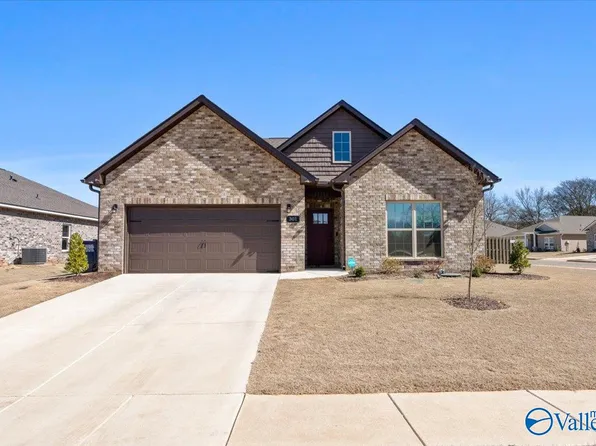 301 Cherokee Glen Ave, Toney, AL 35773