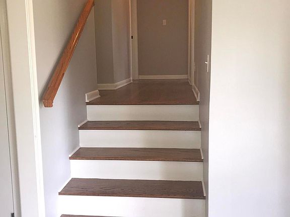 5th image of 87 Kelsey Dr