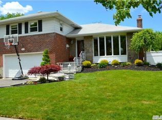 47 Lent Dr, Plainview, NY 11803