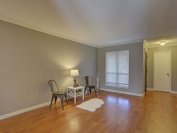 4th image of 2644 Michael Dr