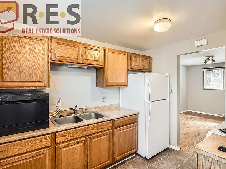 1225 S Ames St — Photo 5