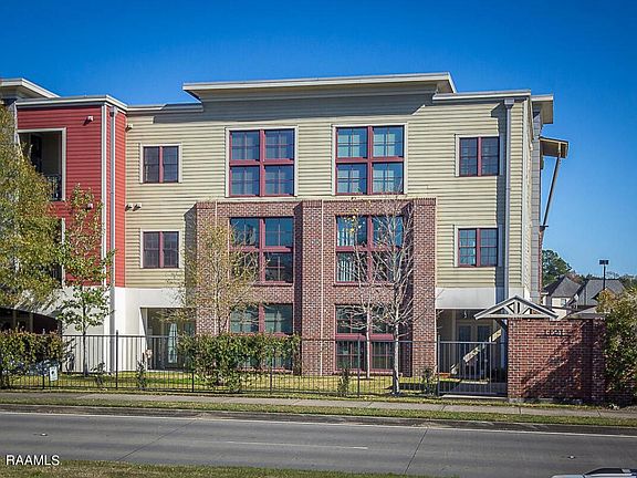 2nd image of 1121 Camellia Blvd #205