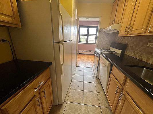 3rd image of 83-60 118th St APT 7H