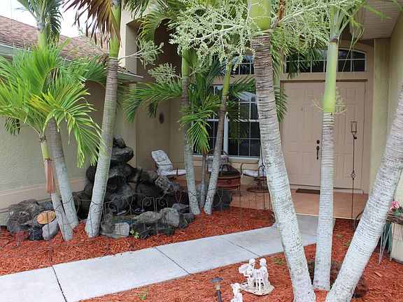 3rd image of 627 NW 38th Pl
